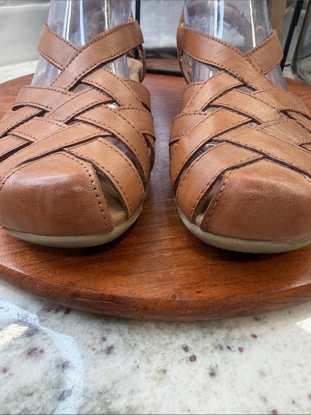 Earth Origins Women’s Tan Woven Leather Peep-Toe Flats - Picture 2 of 8